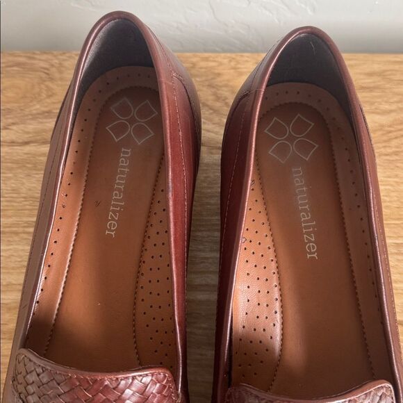Naturalizer Women’s Brown Leather Slip-On
Loafers Tassels Square Toe Sz 9 Narrow main image 11